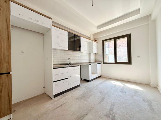 Parla'dan Bahçe Kullanımlı Doğa İle İç İçe Modern 2+1 Daire