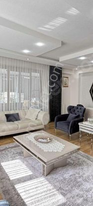 Diclekent Kent Meydanı Civarında Bulunan 4+1 Dairemiz Acilen