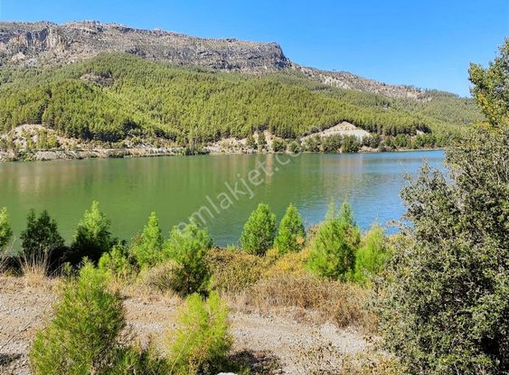 Burdur Bucak'ta Göl'e Sıfır Satılık Arazi