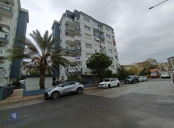 Bayraklı Onur Mahallesinde Kiralık Geniş 3+1 Daire