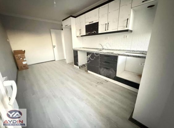 Gebze Adem Yavuz Asansörlü Cadde Üzeri 190 M2 3+1 Şahane Dubleks