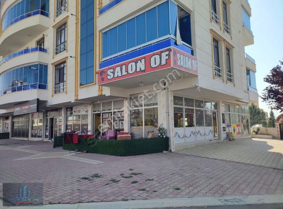 Hocacihan'da Mükemmel Konumda Anadolu Cd.sinde Köşe 55 M2 Dükkan