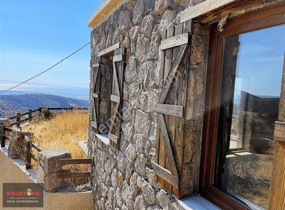 Ayvacık Naldöken Köyünde Ege Denizi Manzaralı Özel Villa