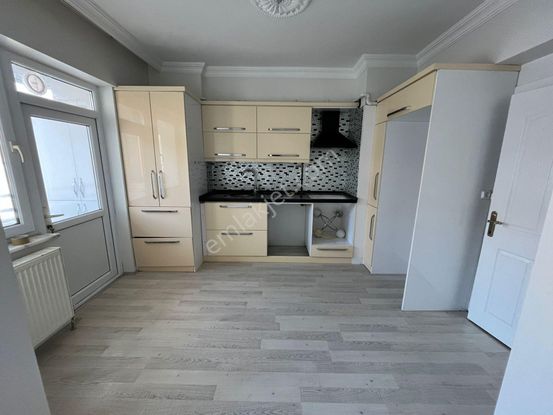 Bahabey Caddesi Üzerinde 4+1 Amerikan Mutfak Daire