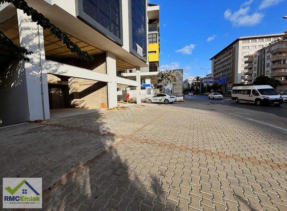 Küçükhasbahçe'de Satılık 1+1 Sıfır Ofis