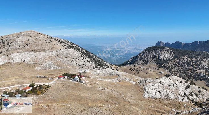 Konyaaltı Çağlarca'da Antalya Manzaralı Satılık Köşe Parsel