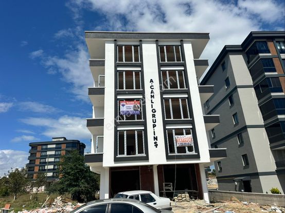 Remax Soner'den Atakum Alanlı'da Caddeye Cephe Satılık 2+1 Daire