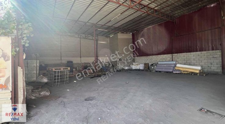 Odun Ambarında Köşe Başı İşyeri