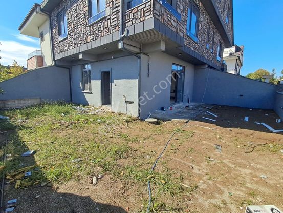 Sakarya Kocaali’de Satılık 4+1 Havuzlu - Bahçeli Lüks Villa