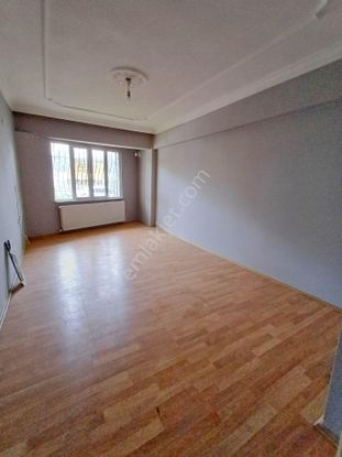 Yeni Mahallede Doğalgazlı 3+1 Kiralık