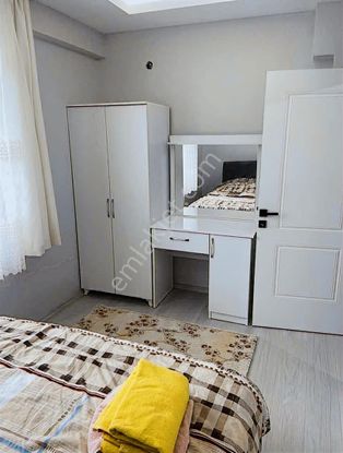 Karayolları Üzende Satılık 1+1