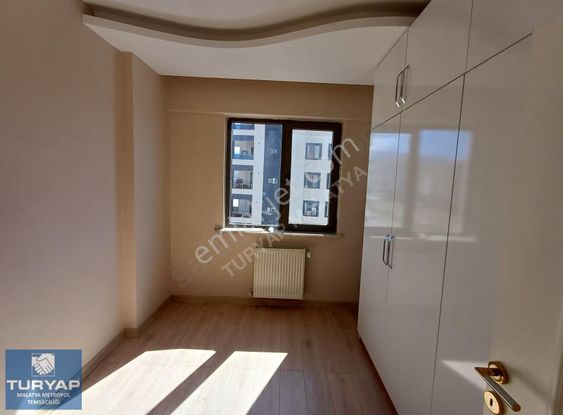 Turyap Metropolden Altınkayısı Bulvarında 4+1 Kiralık Daire