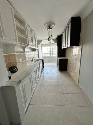 Sümer Mahallesi Kıyıboyu Kanal Manzaralı Devasa 2+1 – Yılın Son Fırsat Dairesi!