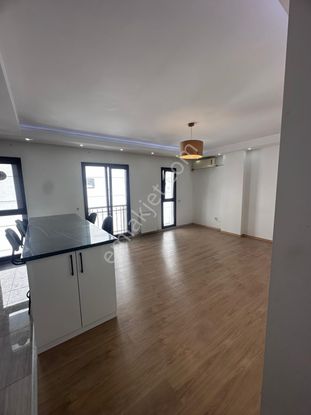 Sahibinden Sahibinden! Metrobüse Yürüme Mesafesinde, Temiz, Dubleks Daire