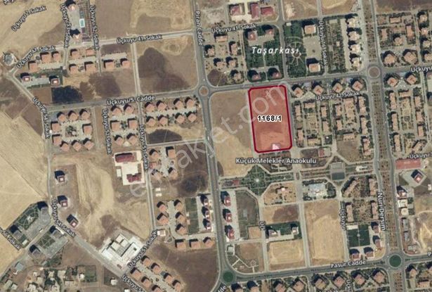 Üçkuyular Da Tezgel Market Civarı Caddeye Sıfır Konut İmarlı İfrazlı Satılık Kupon Arsa