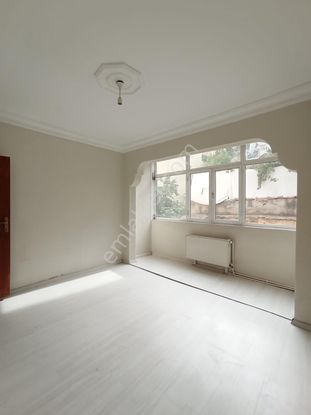 Beyoğlu Kasımpaşa Kulaksız Caddesi'nde Kiralık 2+1, 75m2, Arka Cepheli, 2.kat Daire-sözgen'den-283k