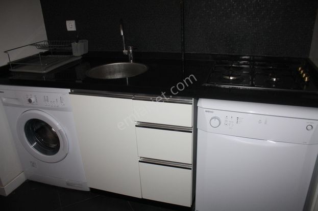 Ender Uysal Gayrimenkulden Foruma Yakın 1+1 Balkonlu Kiralık Apart..