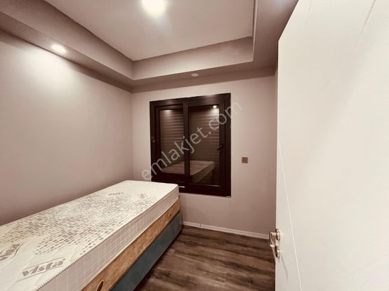 Torbalı Helvacı Mah 3699m2 Tarla İçinde Havuzlu Çelik Konstrüksiyon Ev