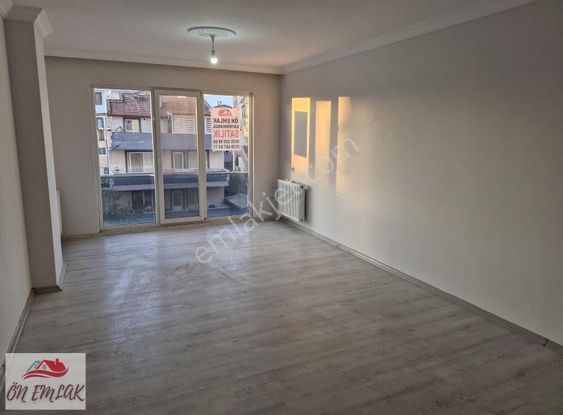 Ön Emlak'tan Burhaniye Bahçelievlerde Satılık Geniş 3+1 Daire!