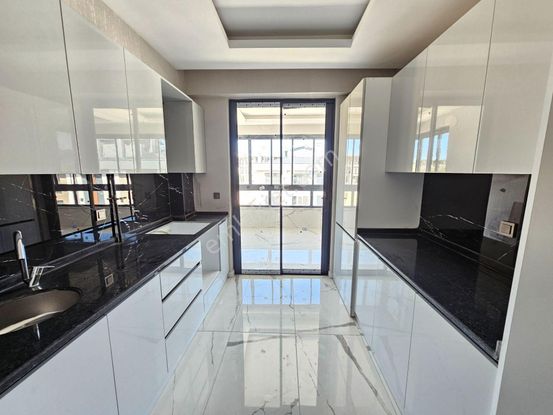 S.eyyübi Mahallesinde Mete Konakları Yakını İşyapar Gayrimenkul’den 3+1 Lüx Sıfır Daireler