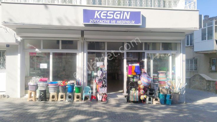 Kuşadası Nda Devren Kiralık Züccaciye Dükkanı