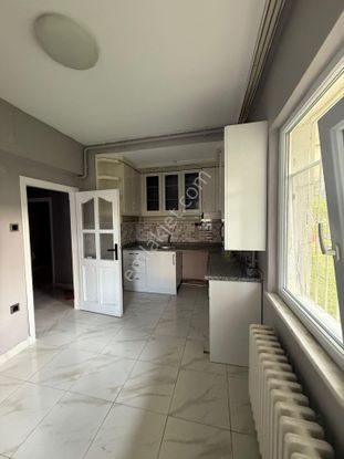 Nova Kuzey Gayrimenkulden Şirinevlerde Site İçi 2+1 Kiralık Daire