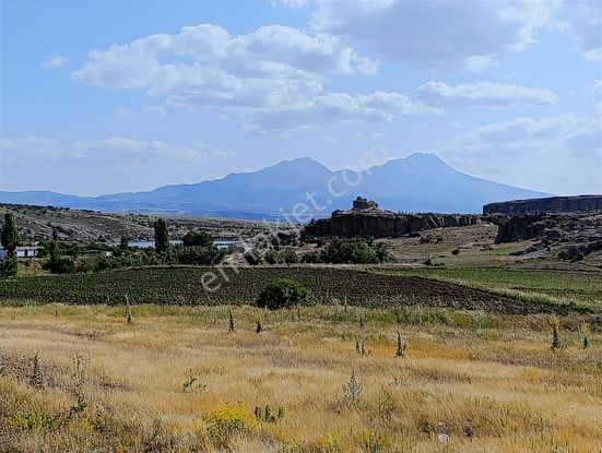 Güzelyurt'ta Muhteşem Manzaralı Arsa