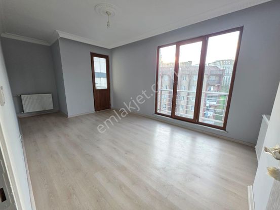 Hamidiye Mahallesinde 2+1 Satılık Krediye Uygun Daire