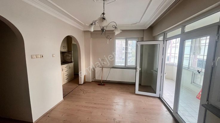 Köşem Emlaktan Satılık Daire