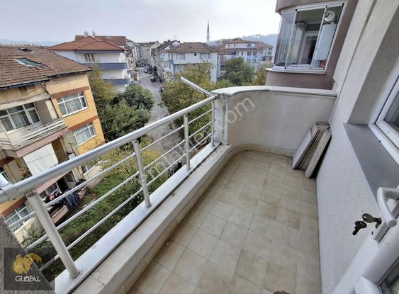 Çatmaca Migros Yanı Bayramoğlu Sitesi 3+1 Full Eşyalı Kiralık