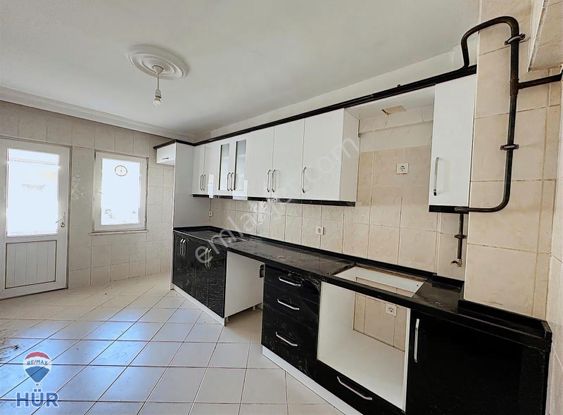 Remax Hür 'den Kıralık Yenilenmiş Çarşı 3+1 Daire