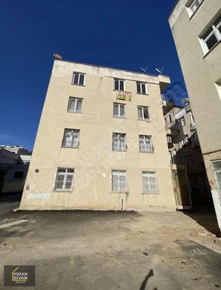 Kozan Divan Emlak'tan Kozan Lisesi Arkasında 2+1