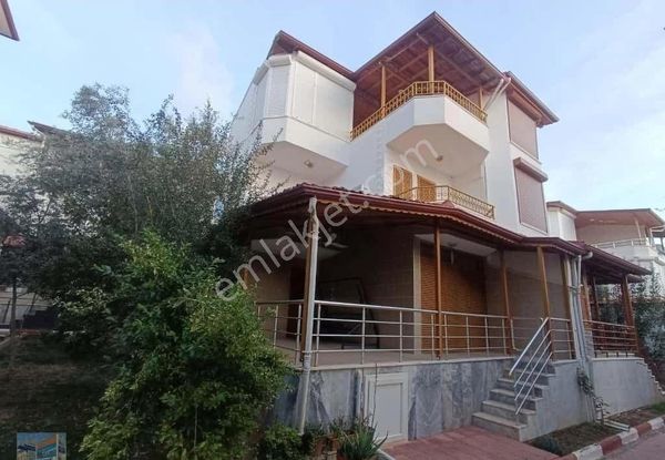 Didim Akbük Merkezde 3+1 Satılık Yazlık