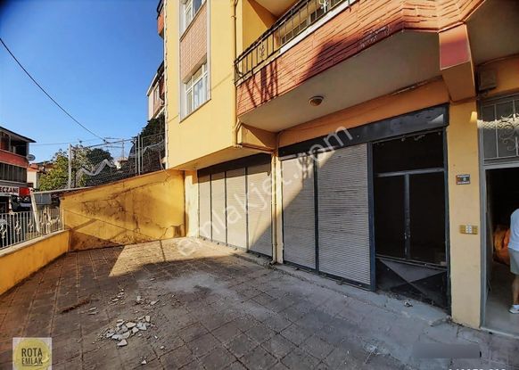 Yaya Ve Araç Trafiği Yüksek Bölgede Satılık Dükkan