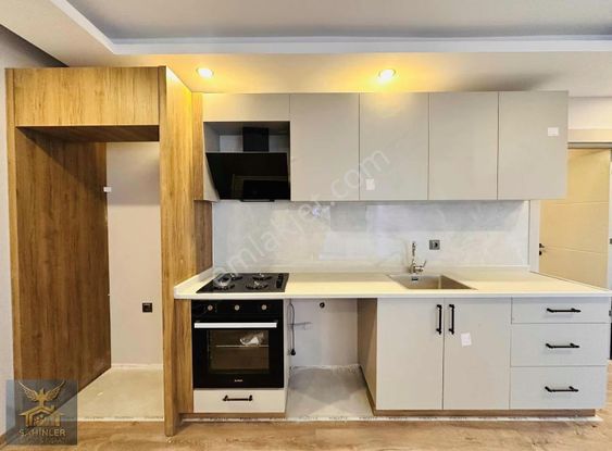 Cadde Üzeri Tramvay'a Cephe Sıfır 1+1 Kiralık Daire !!!