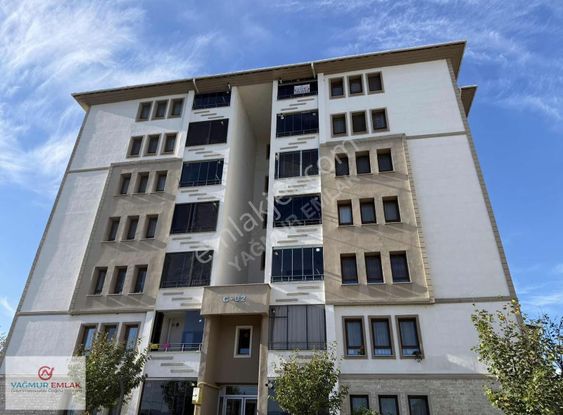 Yağmur Emlak'tan Tekkeköy Tokide Kiralık 3+1 Daire