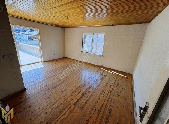 Değirmenönü'nde Kiralık 2+0 90m² Daire