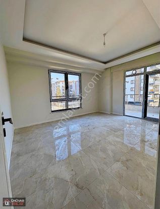 Ünüvar Emlak Gayrimenkul'den Müftü Mh Satılık 3+1 Sıfır Daire