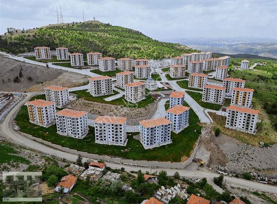 Beşikkayada Satılık 170 Metre Çok Katlıda Satılık İmarlı Arsa