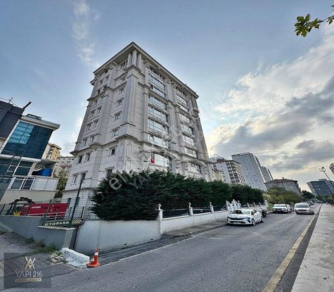 Ümraniye Tatlısu'da Site İçi Kapalı Otoparklı 3+1 Satılık Daire