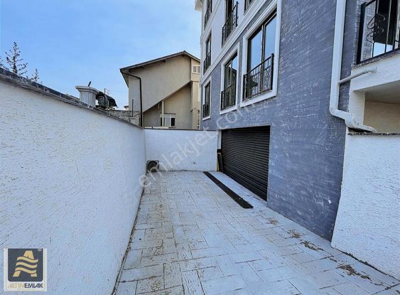 Adapazarı Ozanlar Kapalı Otopark Asansörlü Süper Lüks 3+1 Daire