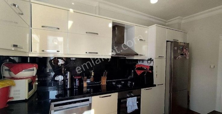 Fener Mah. Satılık Geniş Kaçmaz 3+1