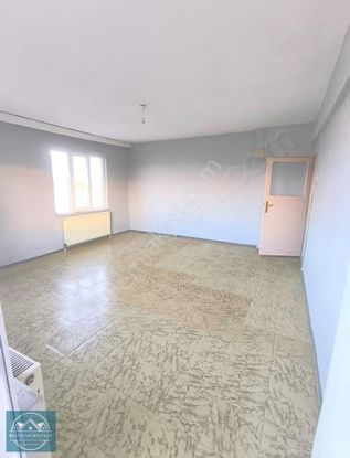 M.k.paşa Gayrimenkulden Talep Market Yanı 2+1 Asansörlü Kiralık