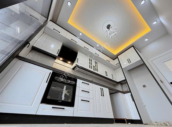 Parla'dan Zeytinlide Yüksek Giriş Sıfır Ön Cephe 2+1 Daire