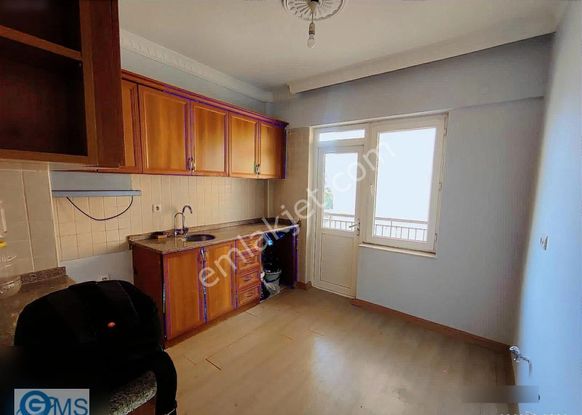 Muratpaşa Kızıltoprak Mah'de Eşsiz 3+1 Arakatta Daire!