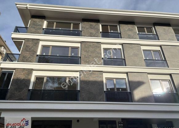 Anadoludan Bahçelievlerde Yeni Binada 2+1 Orta Katta Süperlüx