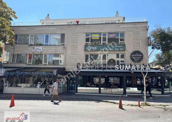 Anadoludan Bahçelievler 7.cadde De Kupon !! 3+1 Katta Komple Köşe Ön