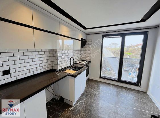 Çayırova Emek Mh. Satılık 2+1 Sıfır Klimalı- Kombili Daire