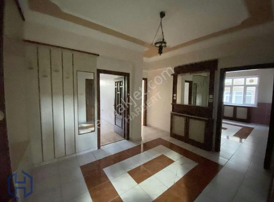 Harbert Gayrimenkul'den Malatya Cad. Üzerinde 3+1 Kiralık Daire
