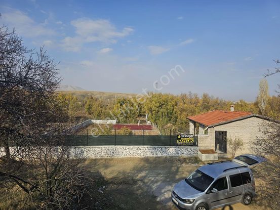 Meram Karadiğin' Hazır Kurulu 1.300 M² Köy İçi Hobi Bahçesi